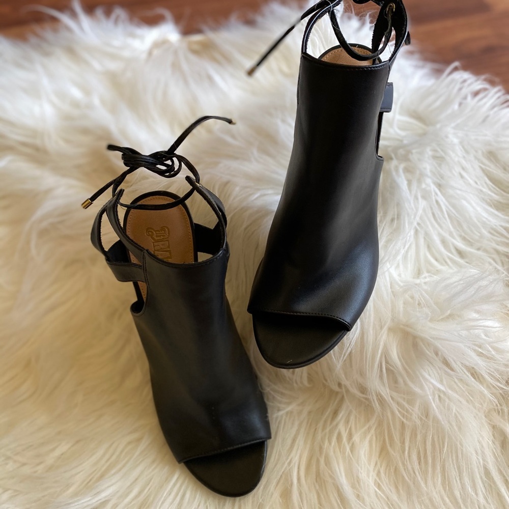 Brash high heels black Sandal shoes